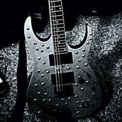 Malevolus Storm : The Silver Guitar Demo